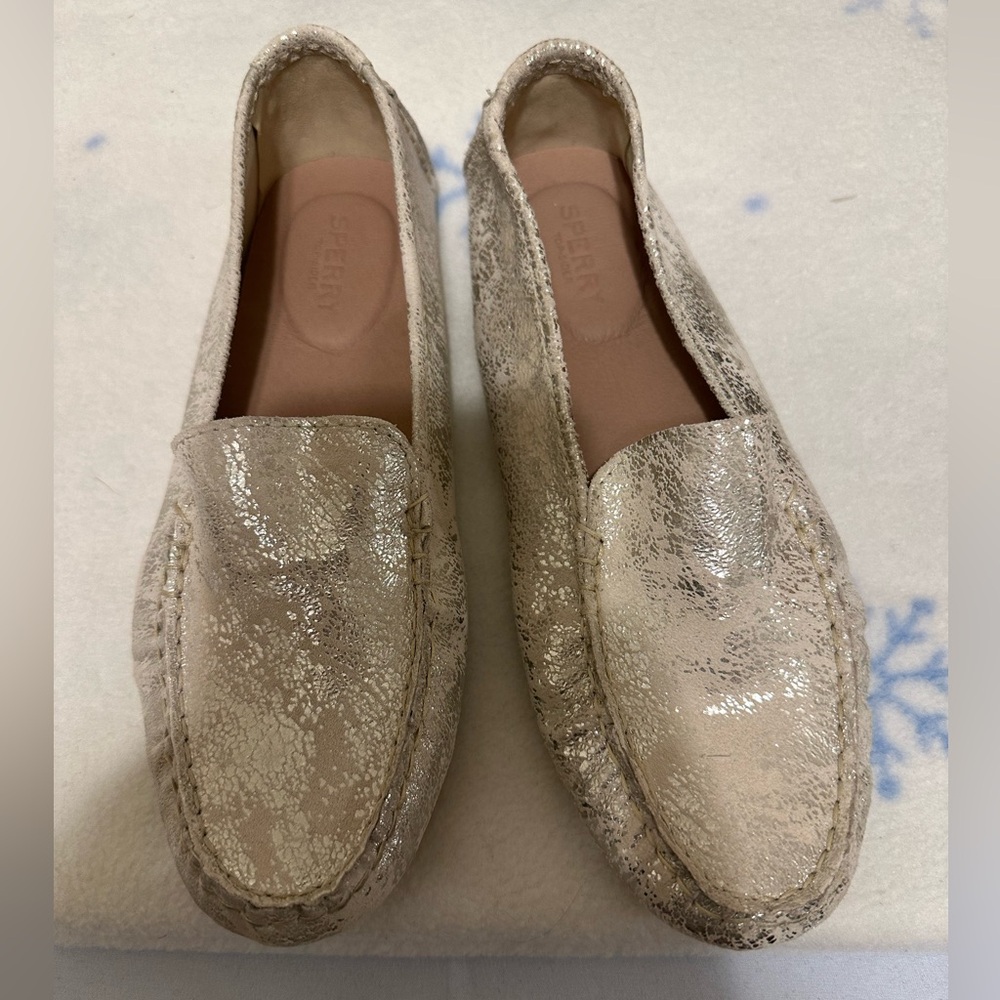 NWOT Sperry Moccasin